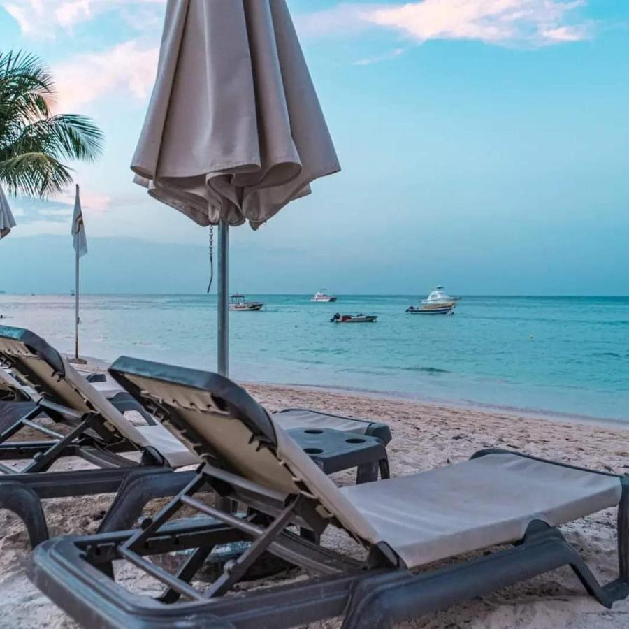 Chic Beachfront Apartment - Private Beach Access Πούντα Κάνα Εξωτερικό φωτογραφία